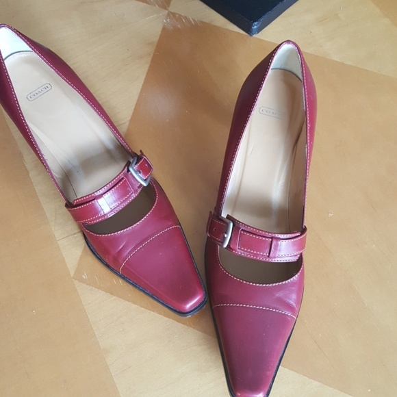 Shoes - Picture 1 of 2